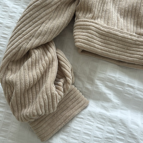 Women’s cropped jacket, corduroy, button up, puffed sleeve, tan, Size M - Picture 3 of 5